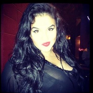 Meet your Posher, Alexandra